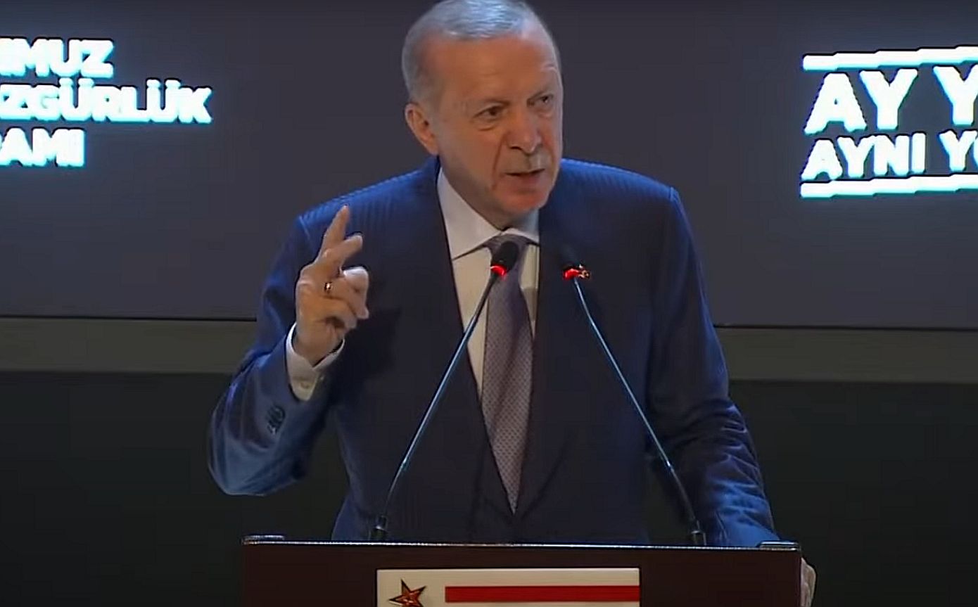 Προκλητικός Ερντογάν στα Κατεχόμενα: «Η αδικία που έχουν υποστεί οι Τουρκοκύπριοι εδώ και δεκαετίες πρέπει να σταματήσει»