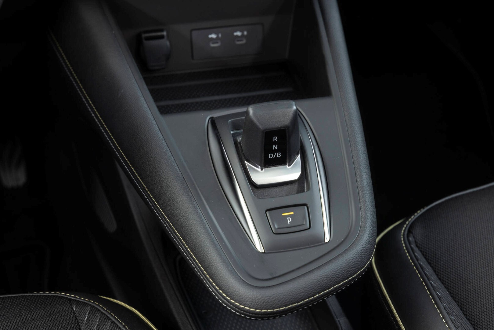 Renault Captur Full Hybrid E-Tech 160: Ανατρέπει τα δεδομένα