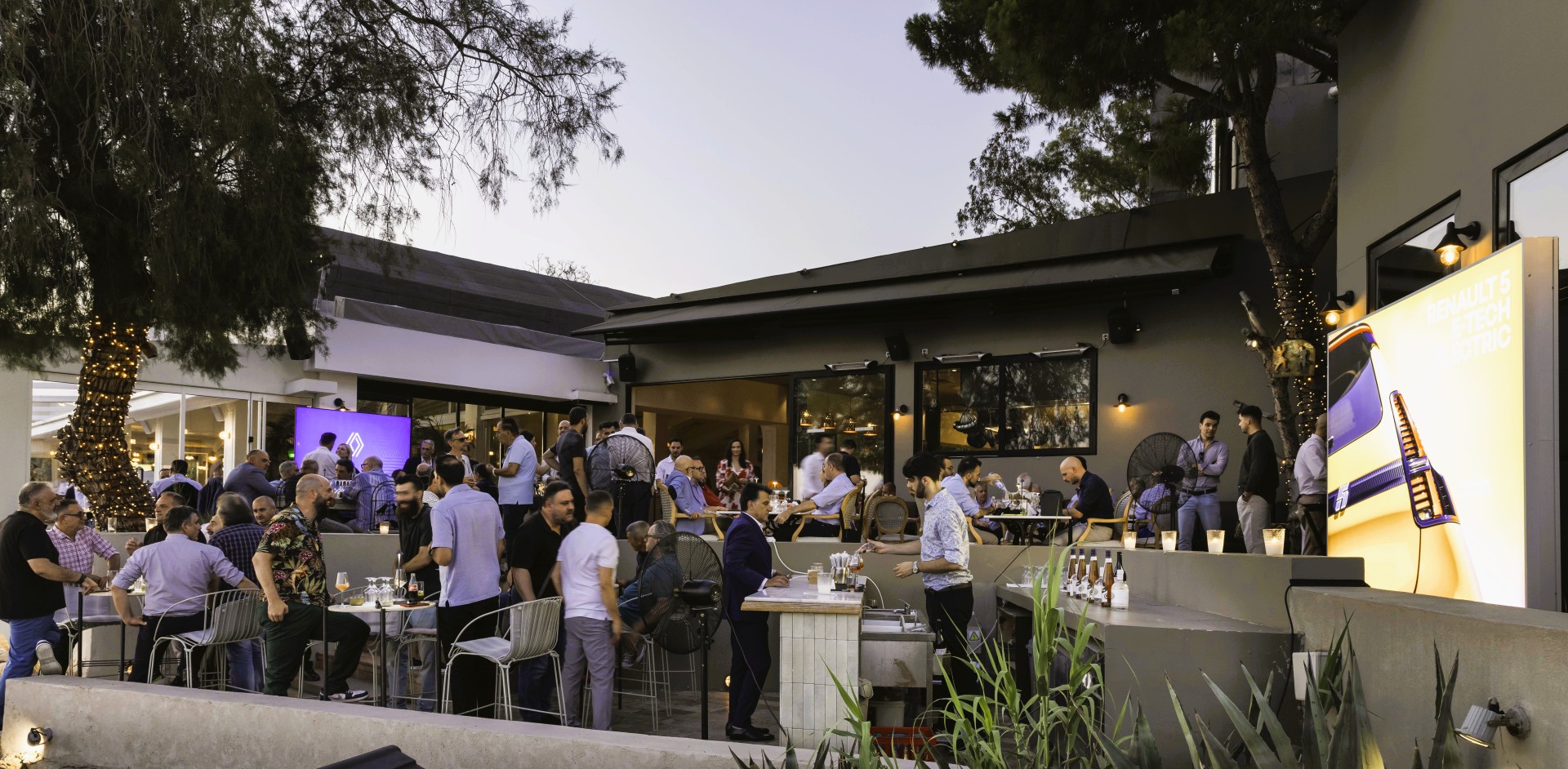 Νέα εποχή για Renault και Dacia στην Ελλάδα Νέα εποχή για Renault και Dacia στην Ελλάδα