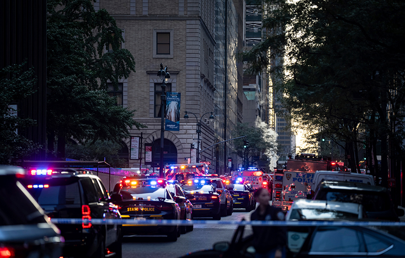 Μακελειό στην ένοπλη επίθεση στο Μανχάταν Μακελειό στην ένοπλη επίθεση στο Μανχάταν