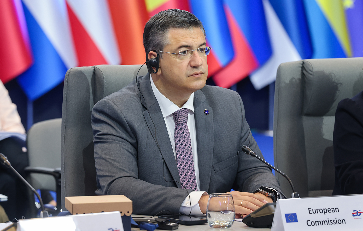 Απόστολος Τζιτζικώστας: «Ο τουρισμός στην Ευρώπη έσπασε νέα ρεκόρ» &#8211; Νέα στρατηγική της Ε.Ε για βιώσιμο τουρισμό