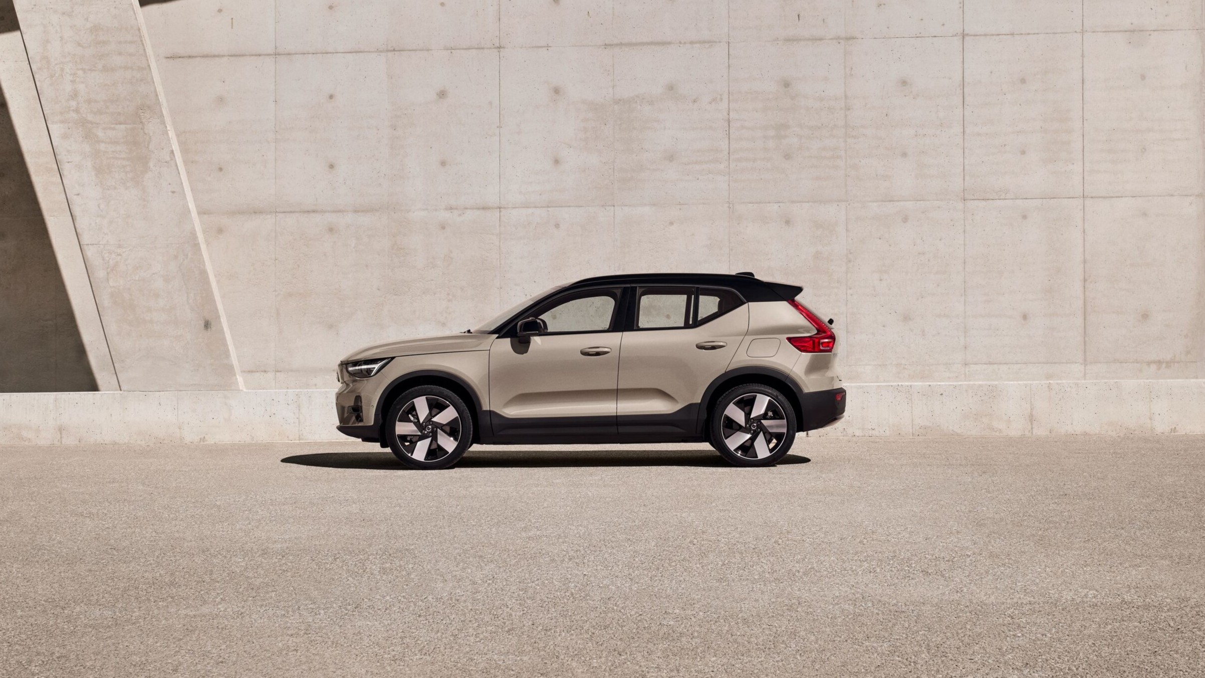 Το νέο Volvo EX30 με τιμή από 29.900 ευρώ