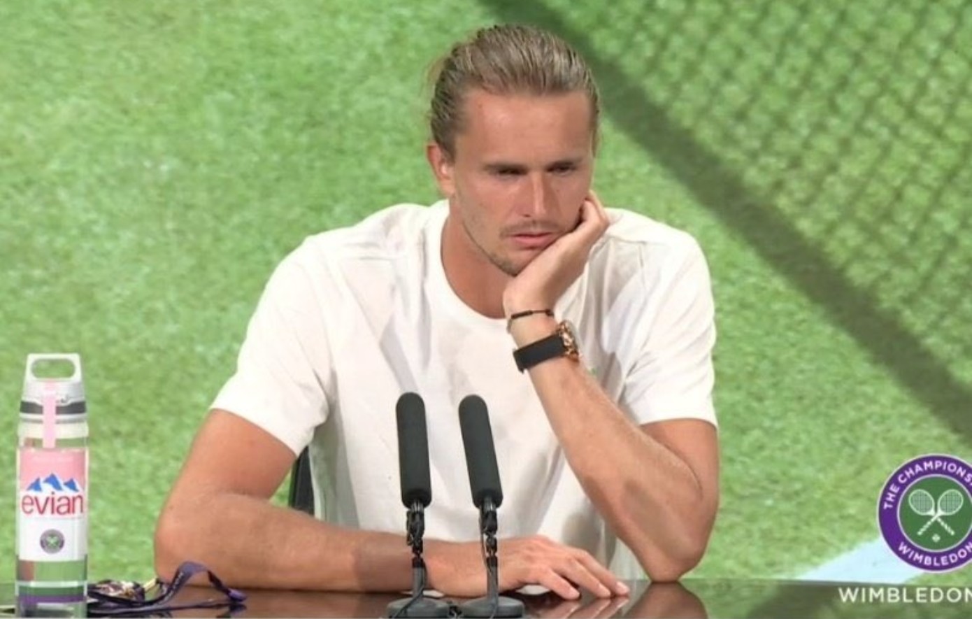 Ζβέρεφ μετά τον αποκλεισμό στο Wimbledon: Ίσως χρειάζομαι ψυχοθεραπεία, νιώθω πολύ μόνος και άδειος
