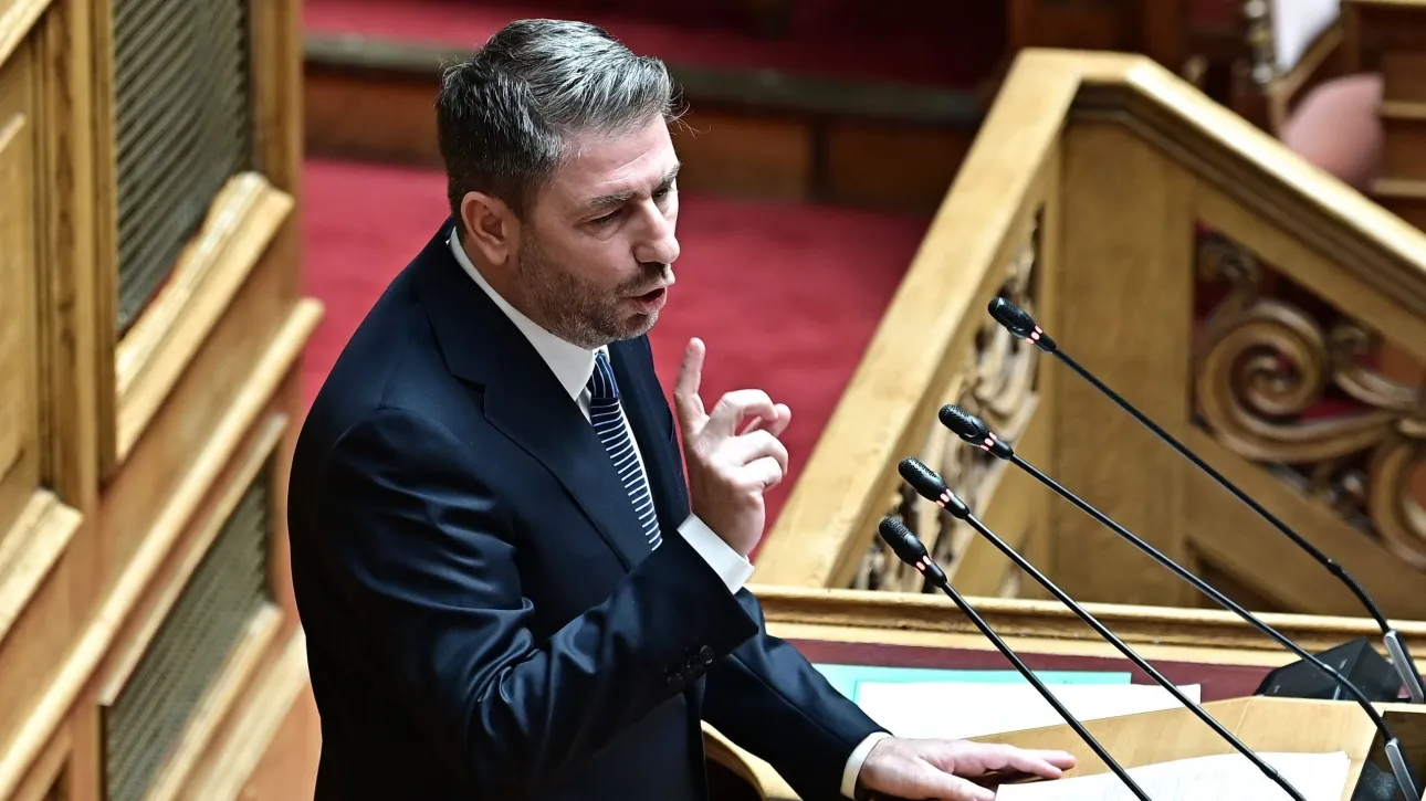 Ανδρουλάκης: Η Νέα Δημοκρατία «παίζει τον παπά» και υποτιμά τον Ελληνικό λαό