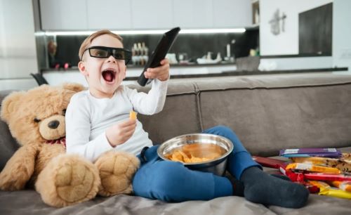 Από ποια ηλικία μπορεί το παιδί να μένει μόνο στο σπίτι