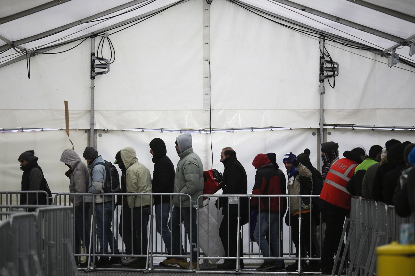 Απελάθηκαν 43 μετανάστες από τη Γερμανία πίσω στο Ιράκ