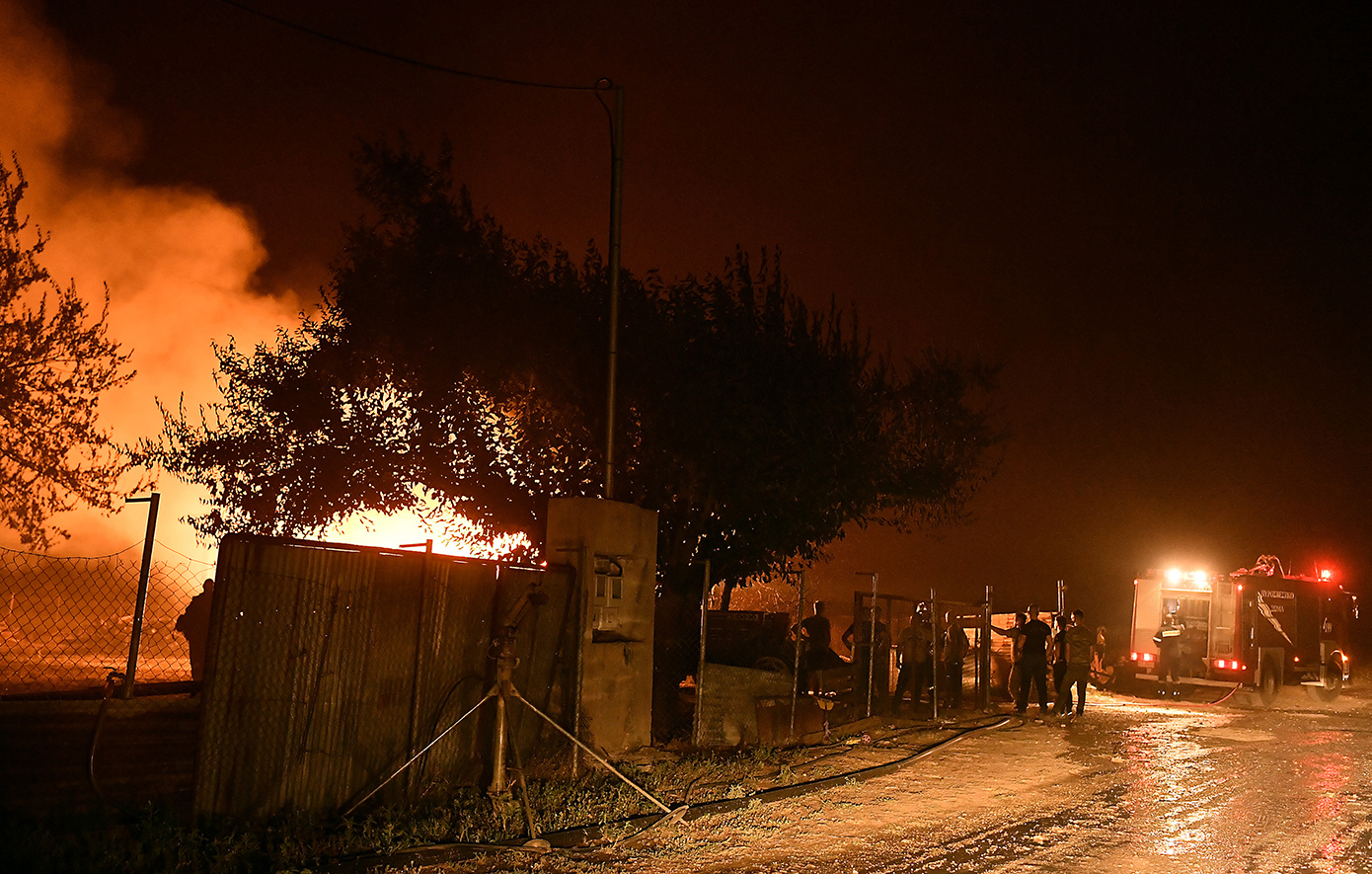 Καλύτερη η εικόνα της φωτιάς στον Φενεό Κορινθίας &#8211; Χωρίς ενεργό μέτωπο, σε επαγρύπνηση οι πυροσβεστικές δυνάμεις