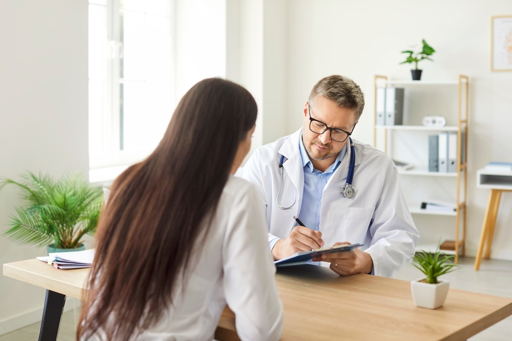 HPV: Μύθοι και αλήθειες για τις μυρμηγκιές και τα κονδυλώματα