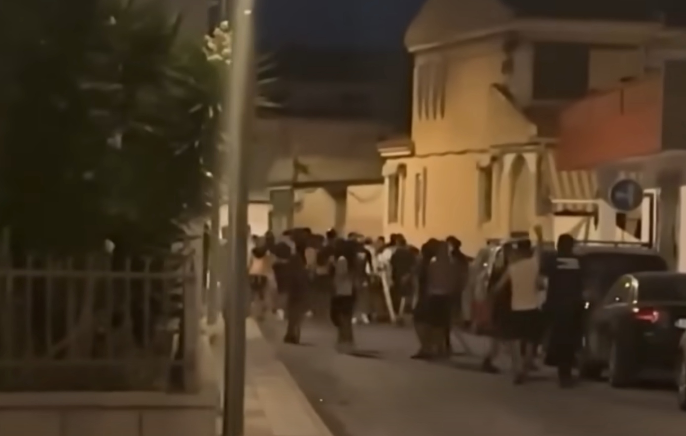 Ισπανία: Εννέα συλλήψεις έπειτα από επεισόδια ρατσιστικής βίας &#8211; Ακροδεξιές ομάδες καλούν για «κυνήγι» μεταναστών