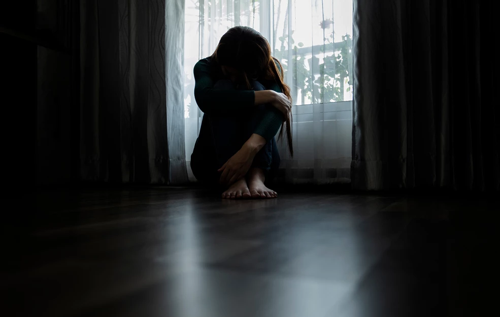 Τουρίστρια κατήγγειλε ότι τέσσερα άτομα βιντεοσκόπησαν και διακίνησαν ερωτικές σκηνές της