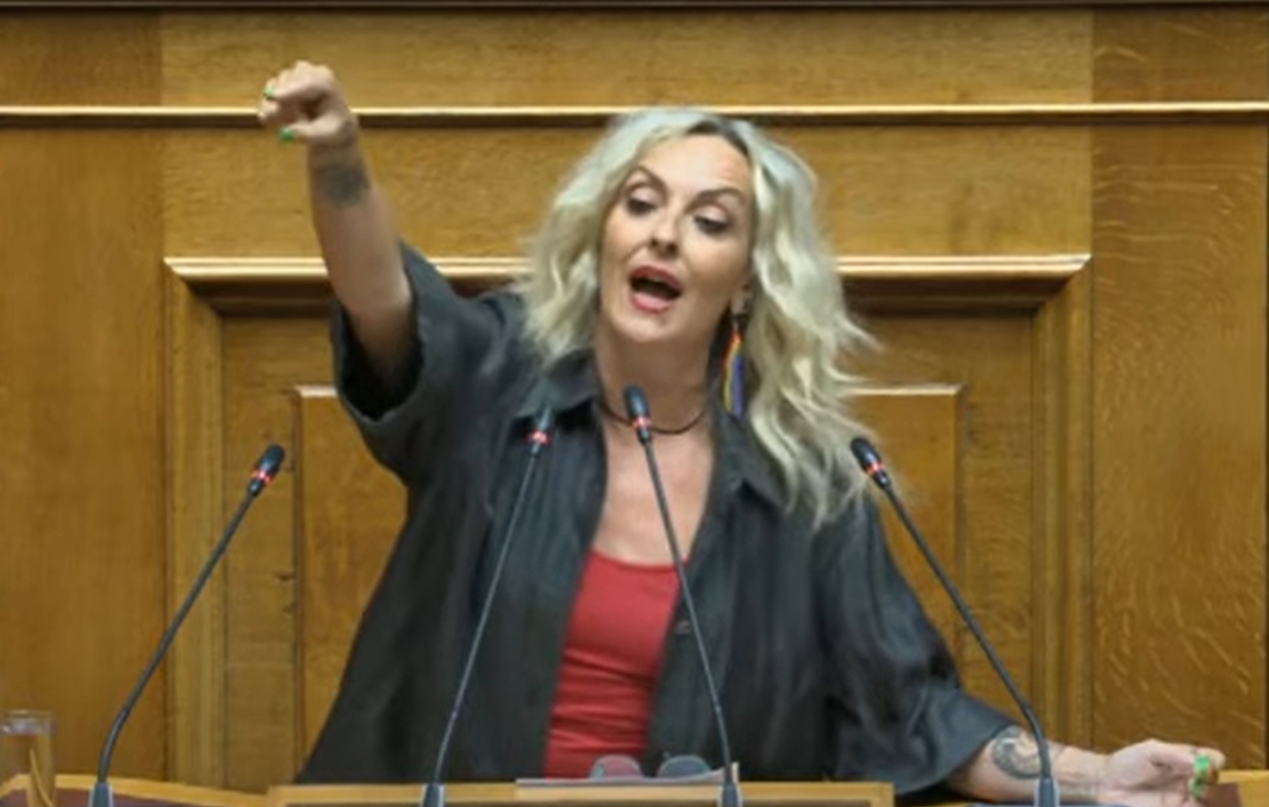 Η βουλευτής της Πλεύσης Ελευθερίας, Τζώρτζια Κεφαλά τραγούδησε από&#8230; το βήμα της Βουλής