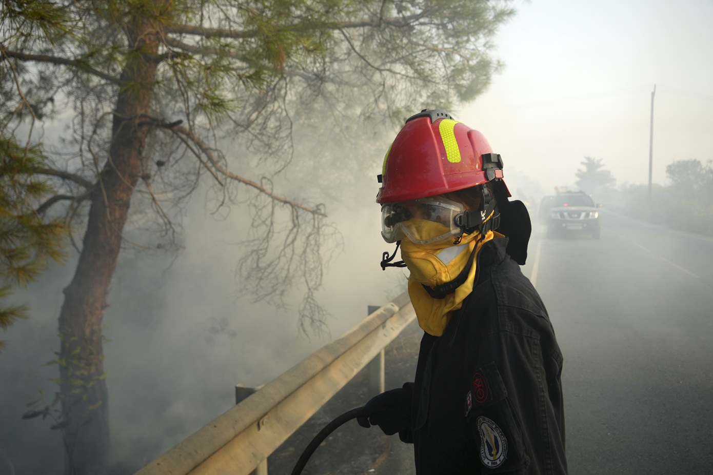 Συνδρομή της Ελλάδας στην Κύπρο στην πυρκαγιά στη Λεμεσό, με 26 δασοκομάντους