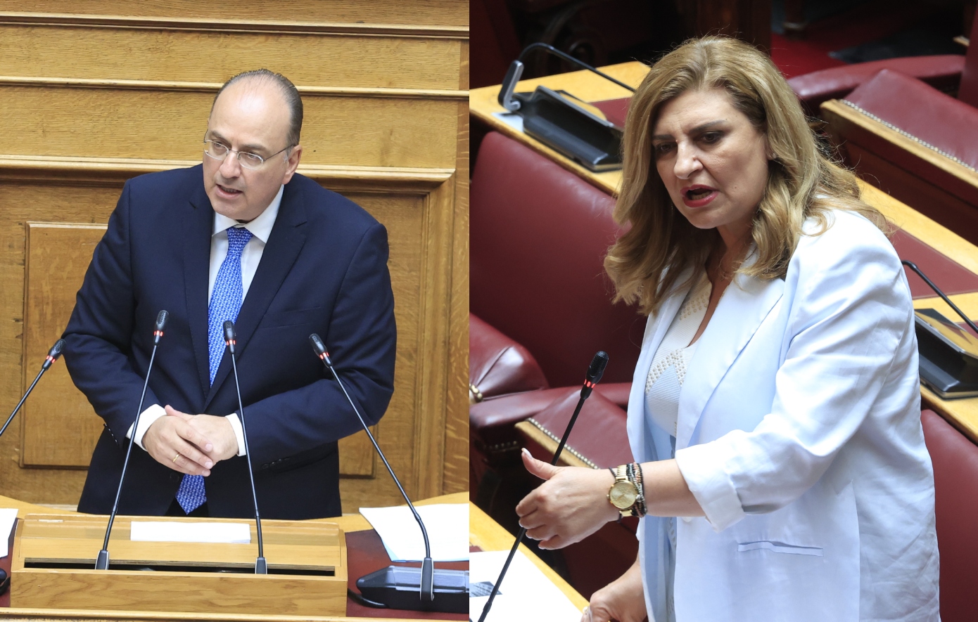 Κόντρα στη Βουλή μεταξύ ΝΔ και ΠΑΣΟΚ για τα περί «κυβέρνησης χούντας» της Λιακούλη