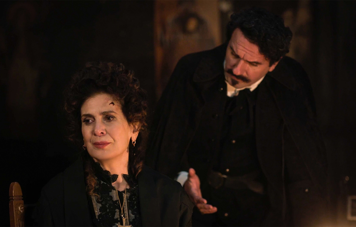 Η Μάγισσα Φλεγόμενη Καρδιά Η Μάγισσα Φλεγόμενη Καρδιά