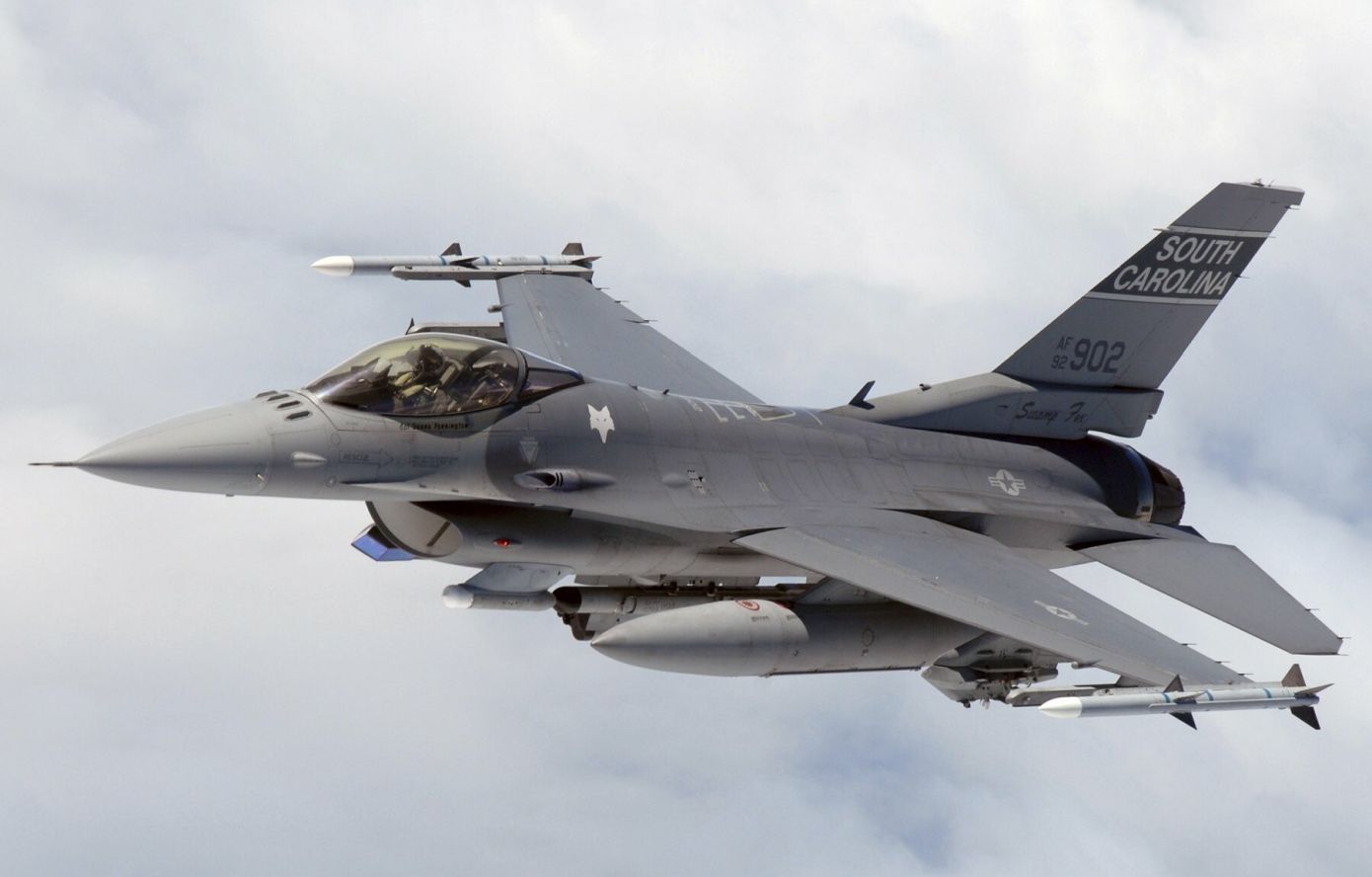 ΗΠΑ: F-16 αναχαίτισε ιδιωτικό αεροσκάφος που εισήλθε σε απαγορευμένη ζώνη πάνω από γήπεδο γκολφ του προέδρου Τραμπ στο Νιου Τζέρσεϊ