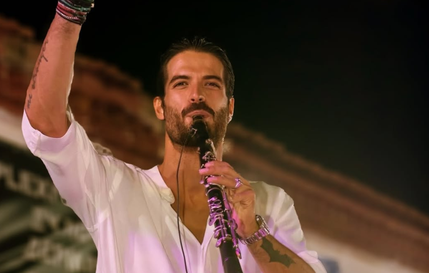 Άρης Μουγκοπέτρος – Έβγαλε τα καρφιά από τον αντίχειρά του: «Είμαι εδώ και αυτό έχει σημασία»