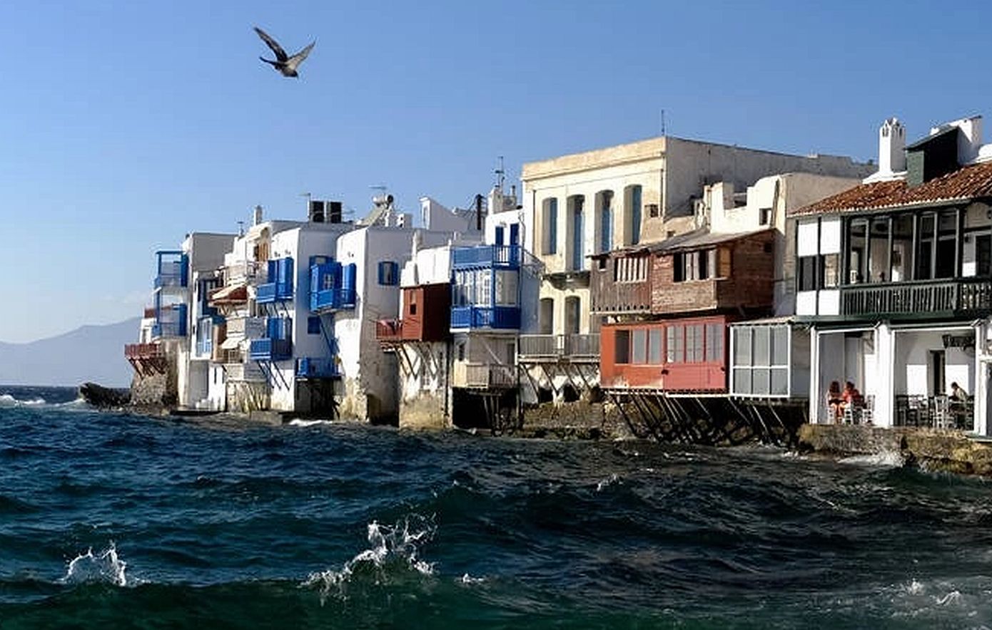 Εξαρθρώθηκε σπείρα αστυνομικών εμπόρων ναρκωτικών στη Μύκονο &#8211; Οι συνομιλίες που τους «πρόδωσαν»