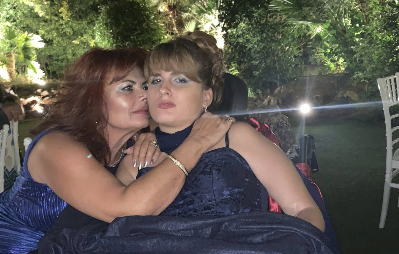 13 χρόνια από την επίθεση στη Μυρτώ στην Πάρο &#8211; «Σαν σήμερα ένα τέρας έλιωσε το κεφάλι του παιδιού μου», γράφει η μητέρα της