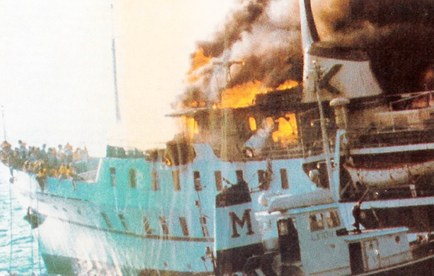 Όταν ο Σαρωνικός πνίγηκε στον τρόμο - Το τρομοκρατικό χτύπημα στο «City of Poros»