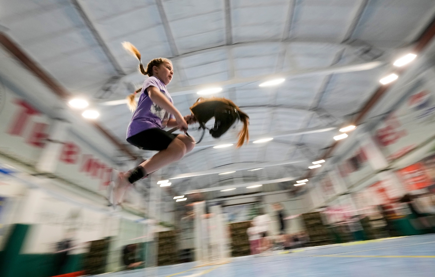 Τι είναι το Hobby Horsing – Πηδάει το άλογο; Πηδάει!