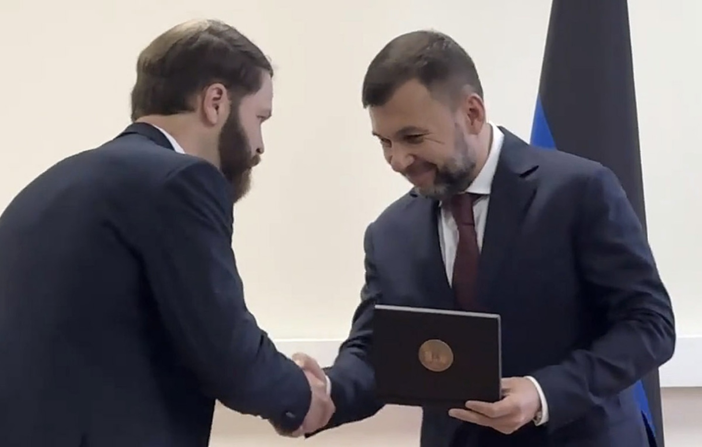 Ρωσικό διαβατήριο με διάταγμα του Πούτιν πήρε Αμερικανός που βοήθησε τους Ρώσους να στοχοθετήσουν ουκρανικά στρατεύματα