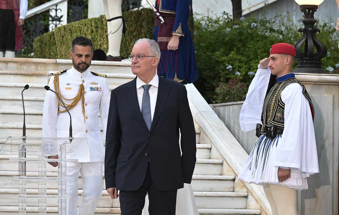 Δεξίωση στο Προεδρικό Μέγαρο για την 51η επέτειο από την αποκατάσταση της Δημοκρατίας – Αποχώρησε ο Χαρίτσης, δεν πήγε η Κωνσταντοπούλου