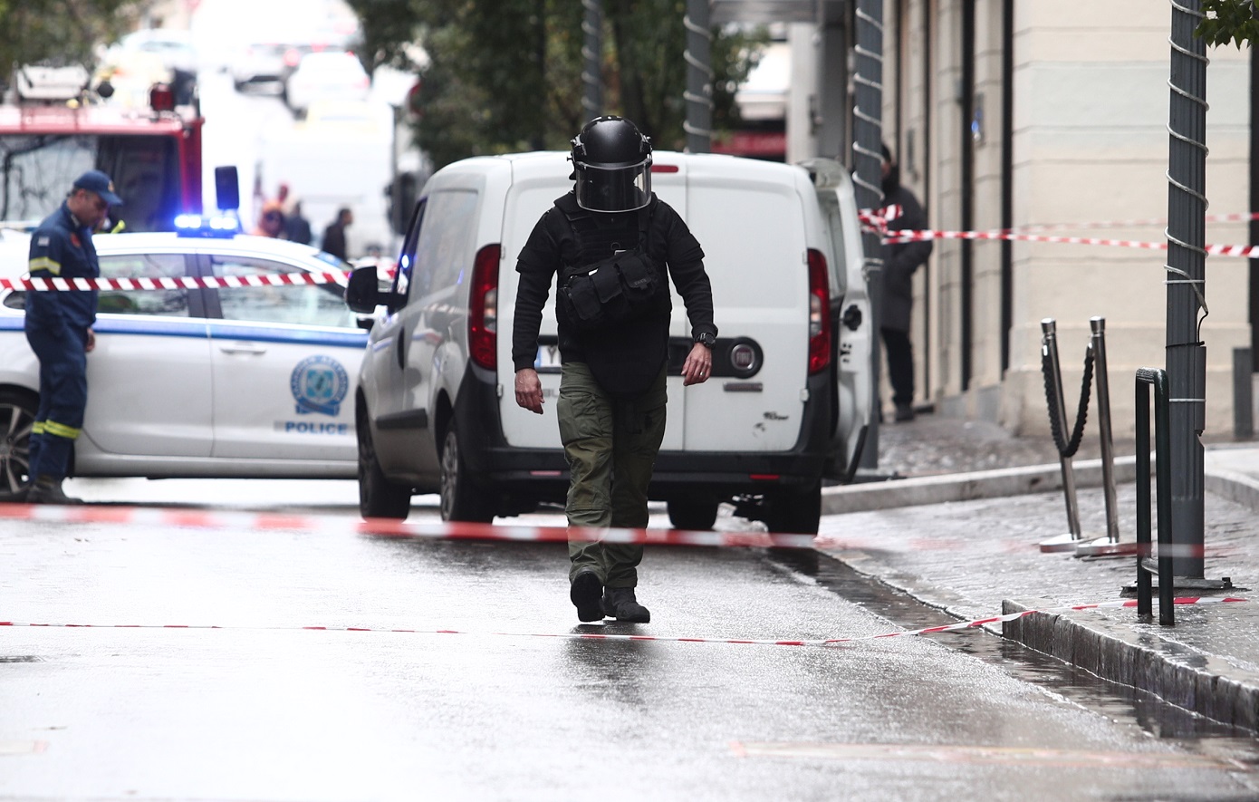 Συναγερμός στα Εξάρχεια &#8211; Ύποπτο αντικείμενο στην οδό Ζαΐμη