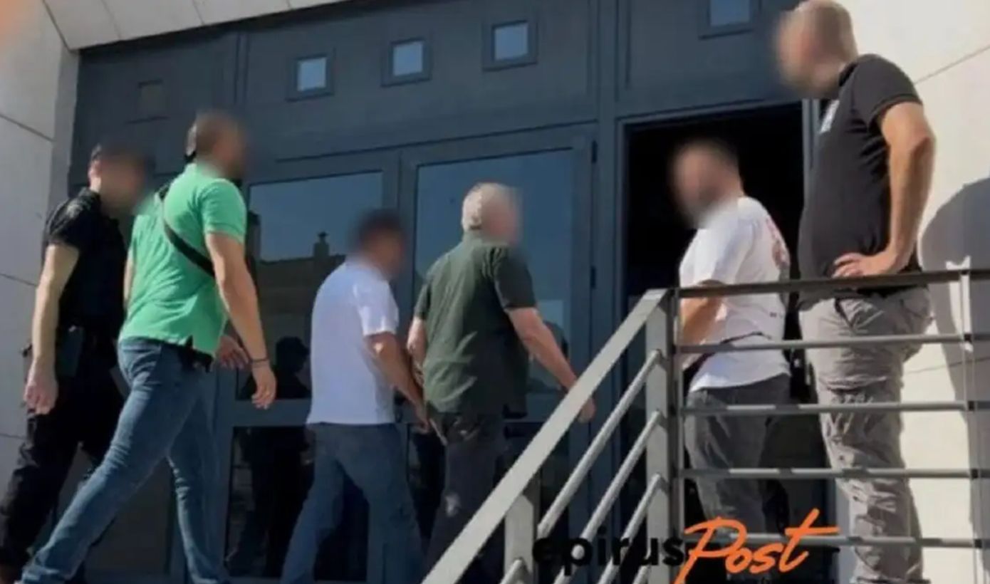 Στη… φάκα πιάστηκαν 14 τελωνειακοί στο Μαυρομάτι Θεσπρωτίας &#8211; Την Κυριακή ξεκινούν οι απολογίες τους