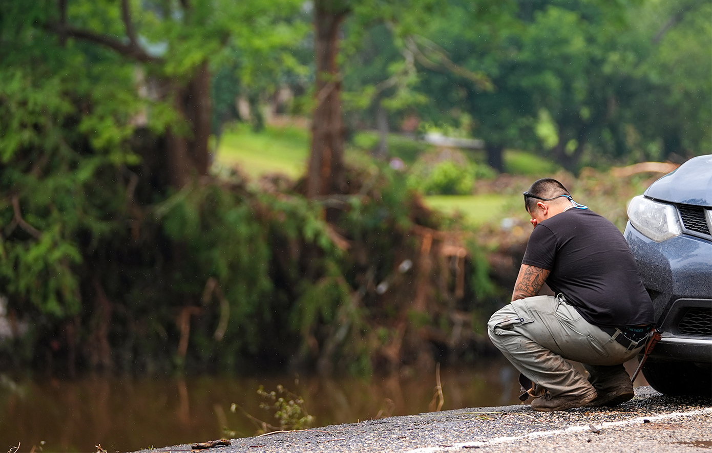 Τουλάχιστον 82 νεκροί, ανάμεσά τους 28 παιδιά, από τις φονικές πλημμύρες στο Τέξας Τουλάχιστον 82 νεκροί, ανάμεσά τους 28 παιδιά, από τις φονικές πλημμύρες στο Τέξας