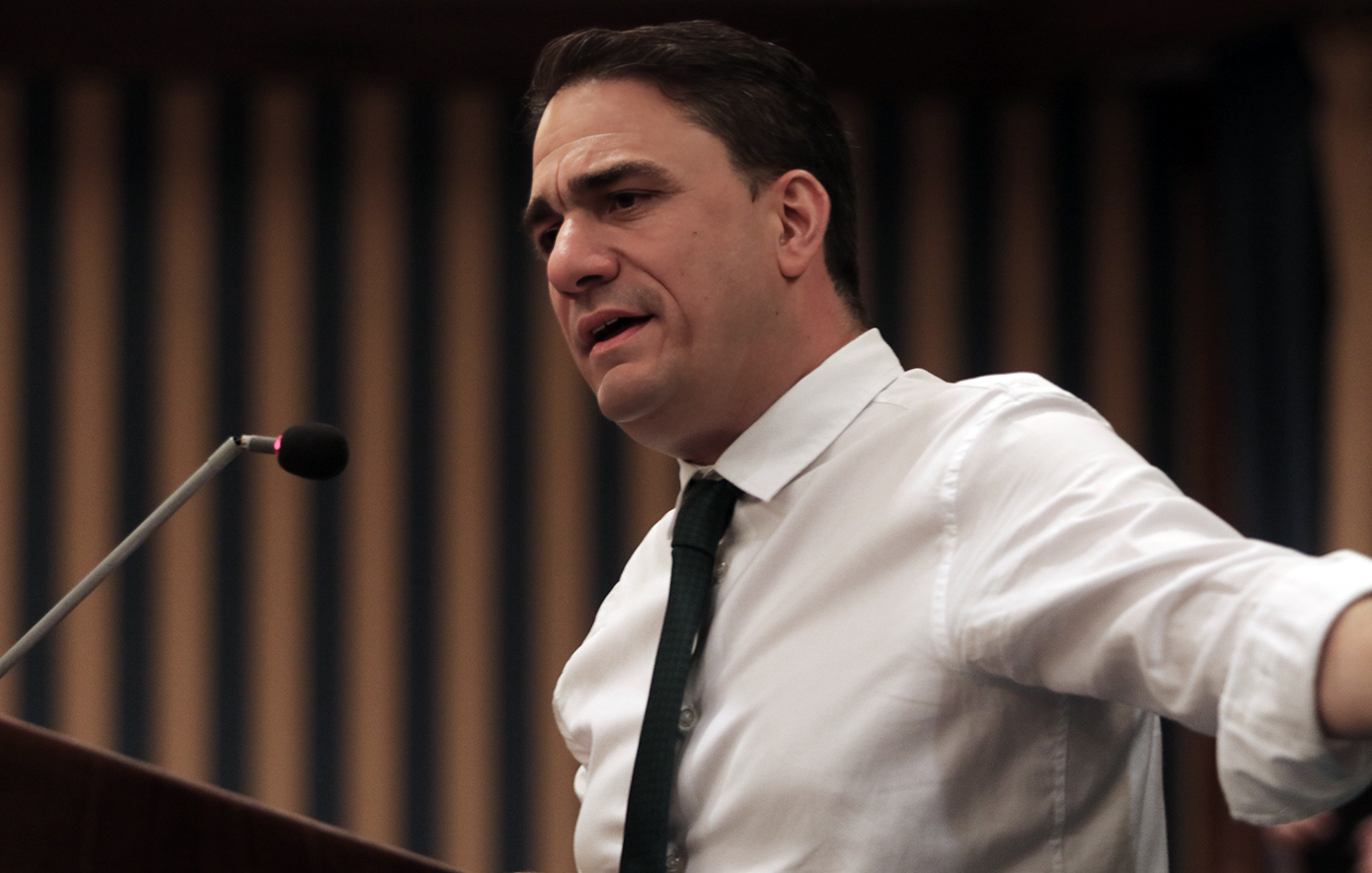 Τσουκαλάς: «Κύριε Μαρινάκη, τη Νέα Δημοκρατία εκπροσωπείτε, που έχει καταρρακώσει κάθε έννοια ανεξαρτησίας των θεσμών»