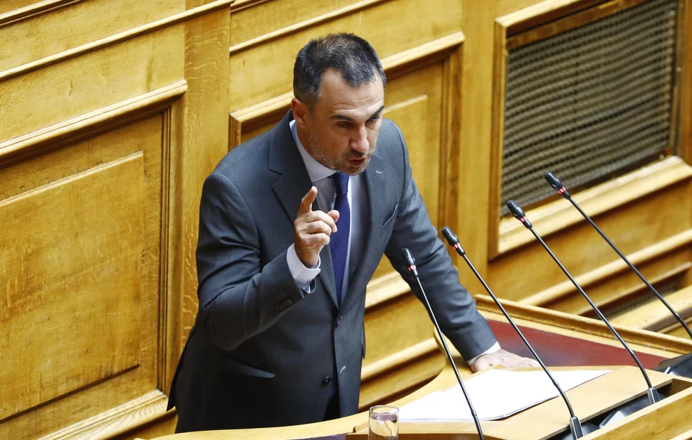 Χαρίτσης: Θεσμική εκτροπή η χθεσινή ψηφοφορία, θυμίζει Ιουλιανά