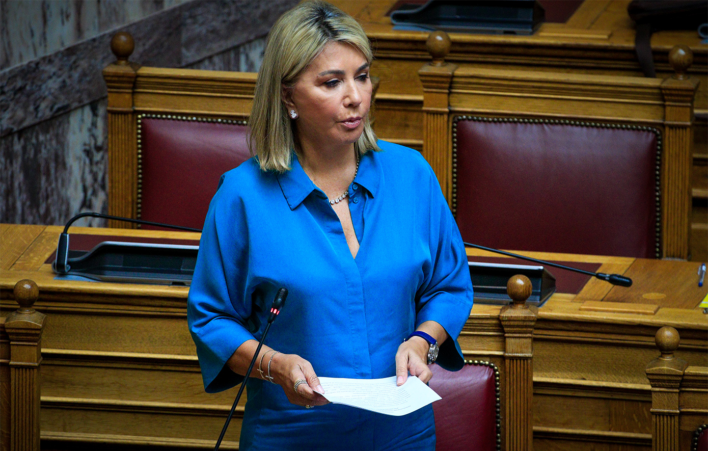 «Ουδείς εξεπλάγη όταν άκουσε το όνομα του δημοσιογράφου», λέει η Ζέττα Μακρή για τον εκβιασμό της