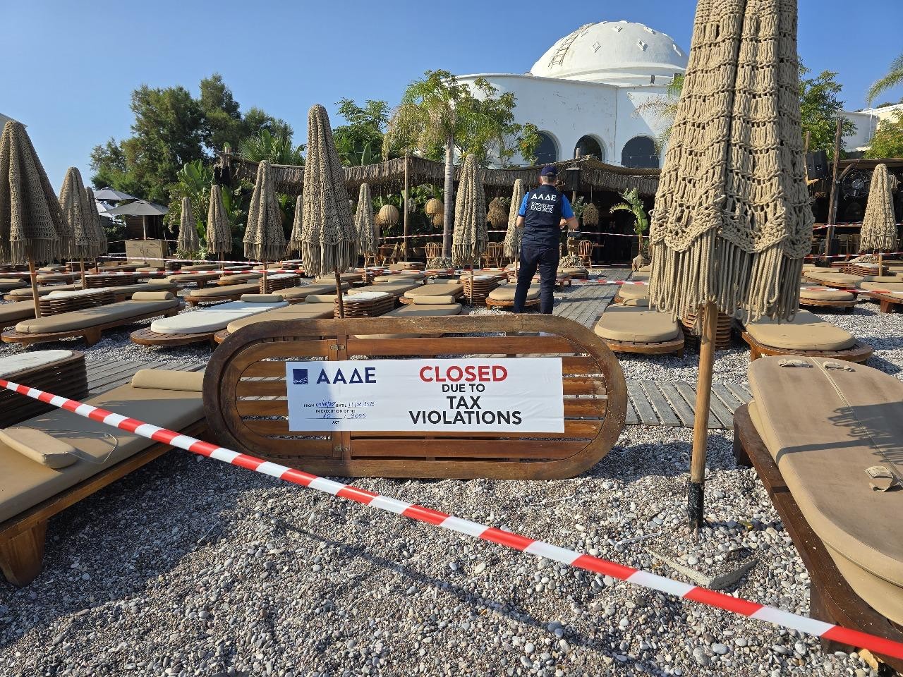 Λουκέτο και πρόστιμο 10.500 ευρώ σε γνωστό beach restaurant στην Ρόδο