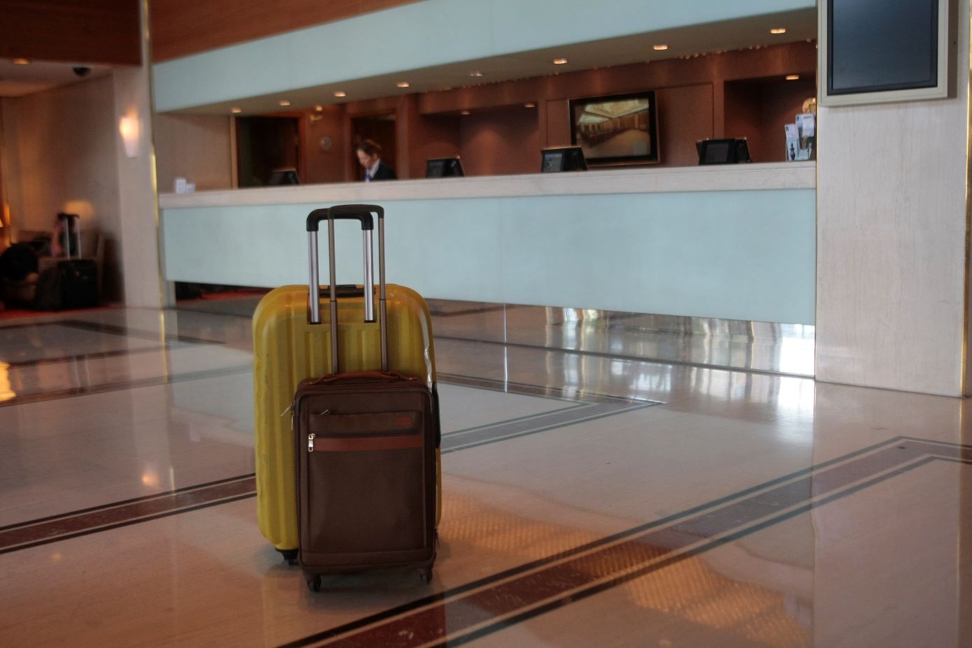 Χαμηλότερα από τις προσδοκίες οι επιδόσεις των αθηναϊκών ξενοδοχείων τον Ιούλιο 2025, ανησυχία στον κλάδο