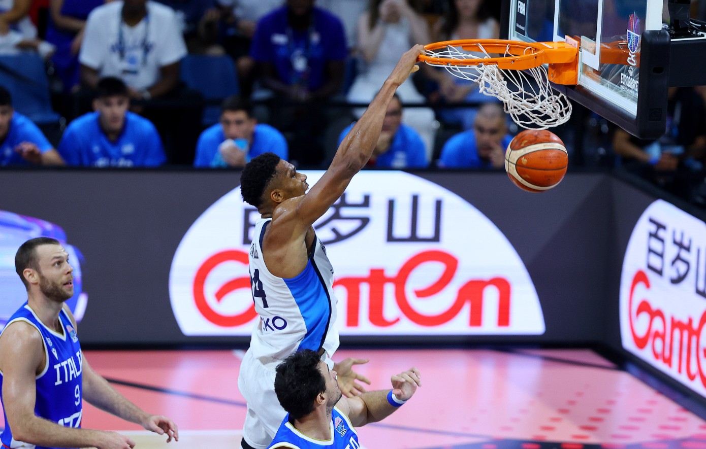 Ελλάδα &#8211; Ιταλία 75-66: Νικηφόρο ξεκίνημα με ασταμάτητο Αντετοκούνμπο