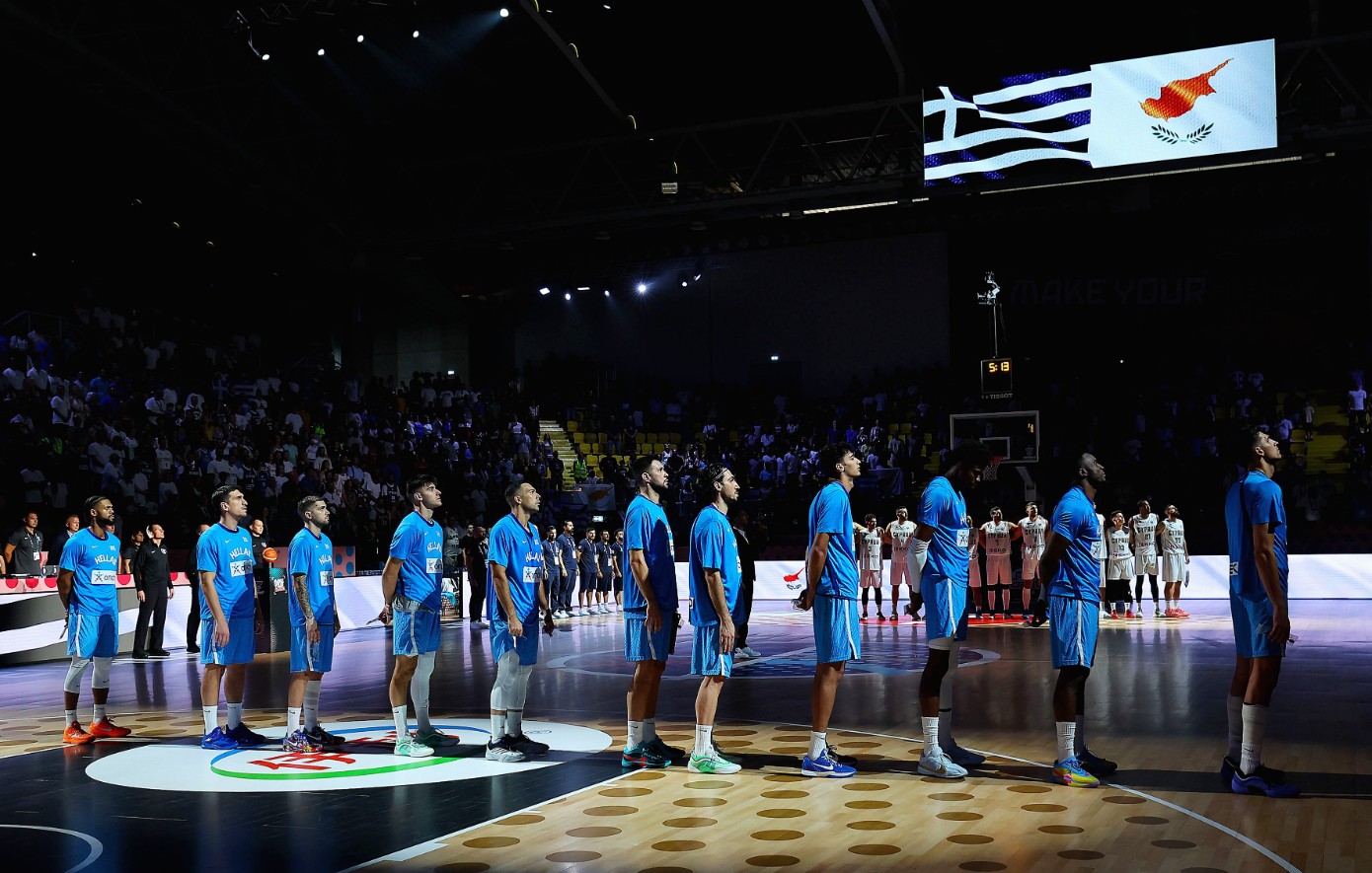 Γράφτηκε ιστορία στο EuroBasket 2025: Η ανάκρουση του κοινού Εθνικού Ύμνου στο Κύπρος &#8211; Ελλάδα