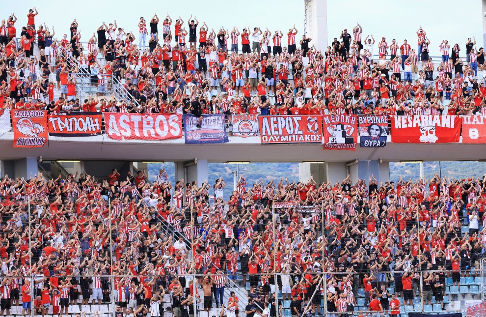 Οπαδοί Ολυμπιακός