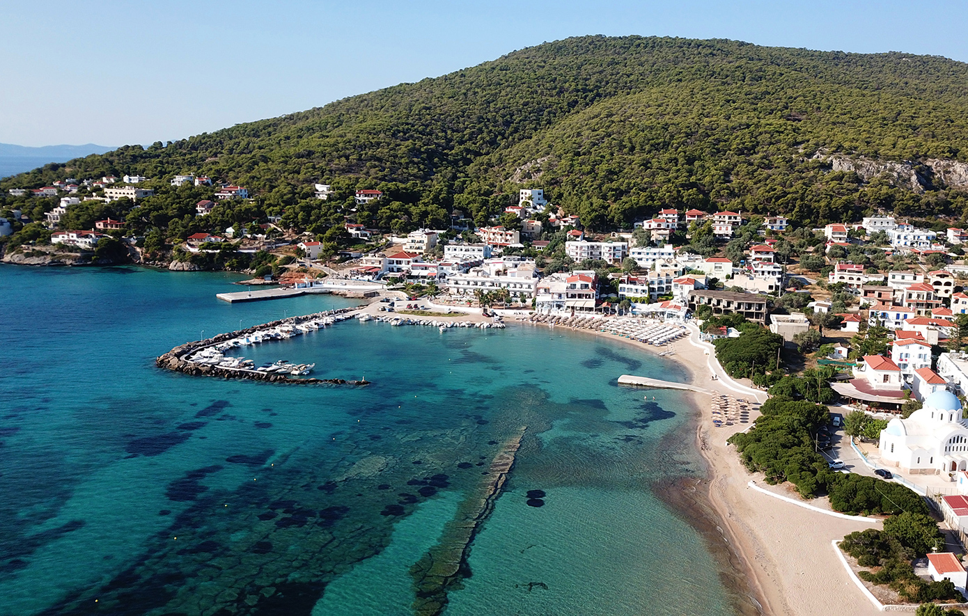 Αγκίστρι: Το απόλυτο ειδυλλιακό νησί μία ώρα από την Αθήνα