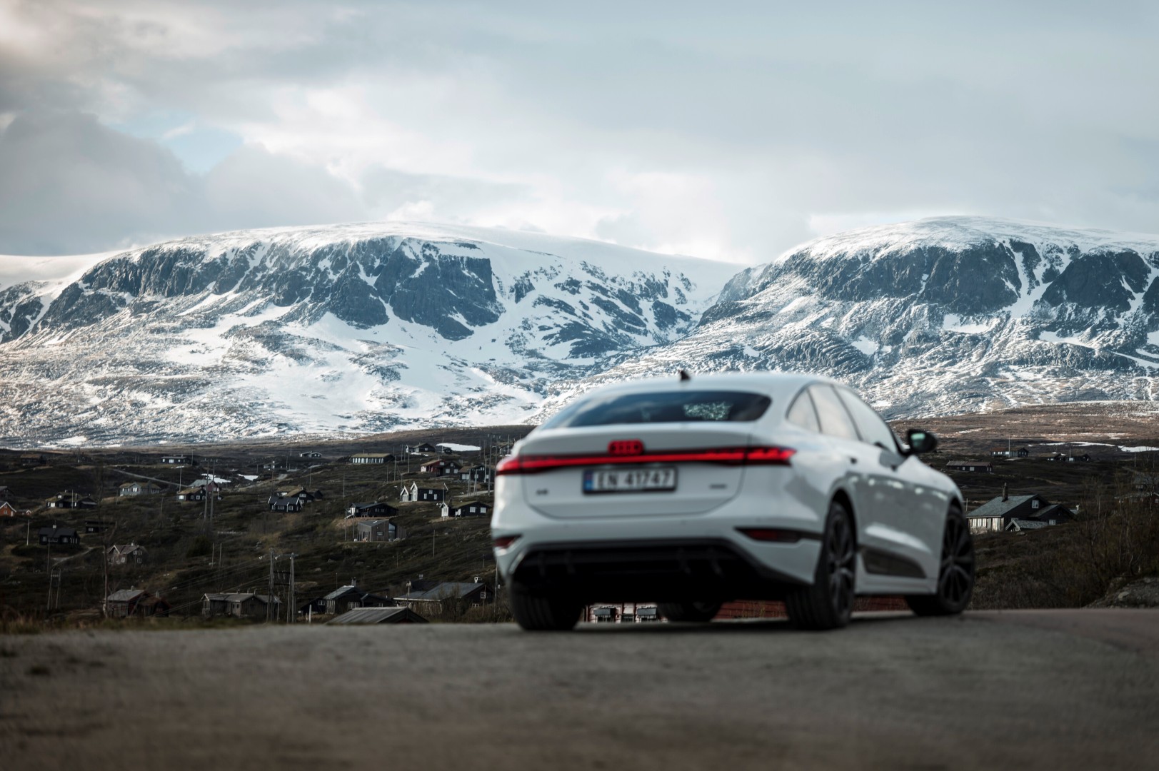 Audi A6 e-tron: 1.057 χιλιόμετρα χωρίς σταγόνα καύσιμο Audi A6 e-tron: 1.057 χιλιόμετρα χωρίς σταγόνα καύσιμο