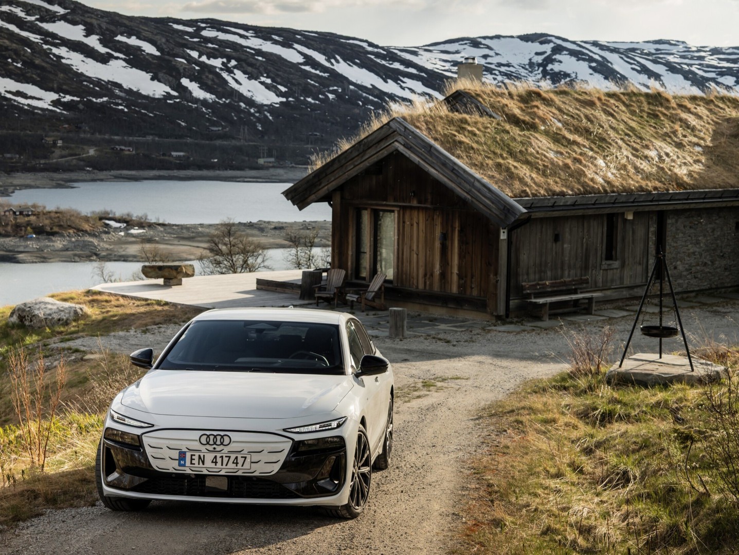 Audi A6 e-tron: 1.057 χιλιόμετρα χωρίς σταγόνα καύσιμο Audi A6 e-tron: 1.057 χιλιόμετρα χωρίς σταγόνα καύσιμο