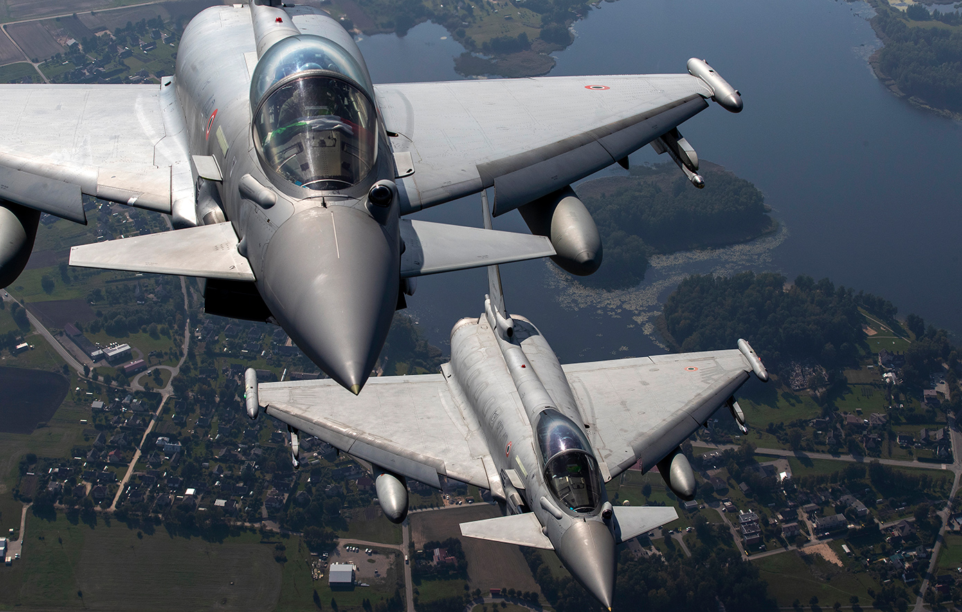 Γερμανικά μαχητικά αεροσκάφη Eurofighter θα σταθμεύουν σε βάση ανατολικά της Βαρσοβίας