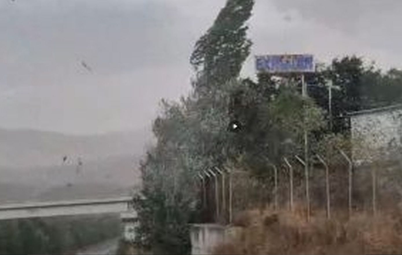 Η κακοκαιρία χτυπά την Ήπειρο και το βόρειο Ιόνιο &#8211; Πλημμύρισαν δρόμοι στην Κέρκυρα, πολύ ισχυροί άνεμοι σε Κοζάνη και Ιωάννινα