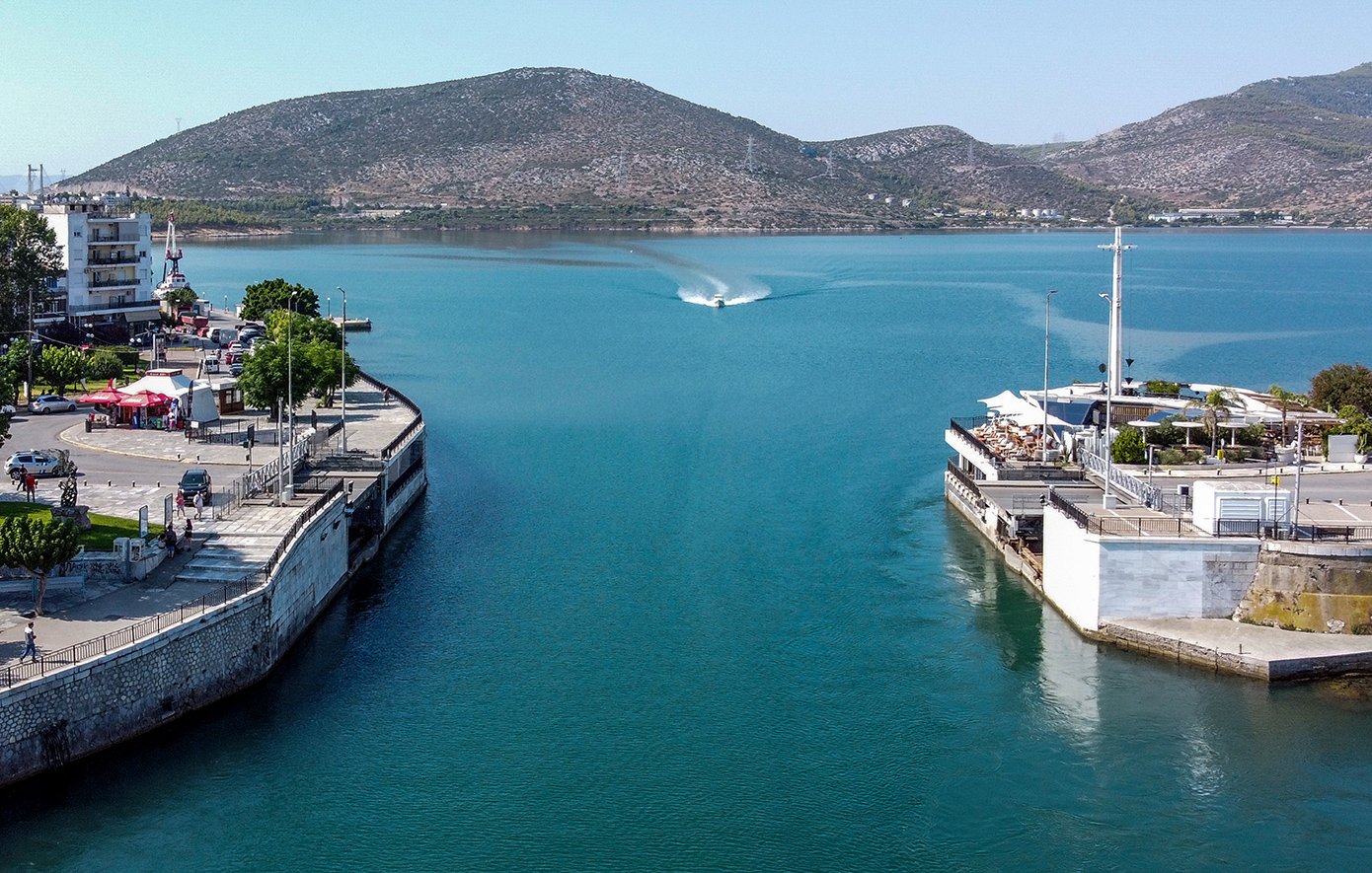 Κλειστή παραμένει η γέφυρα Χαλκίδας: Απροσδιόριστος ο χρόνος αποκατάστασης της κυκλοφορίας για τα οχήματα