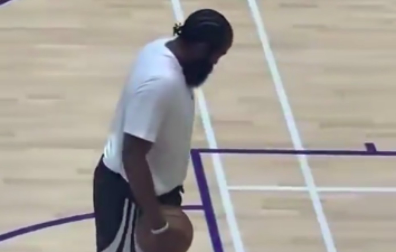 NBA: Υπέρβαρος εμφανίστηκε ο Χάρντεν σε περιοδεία στην Κίνα