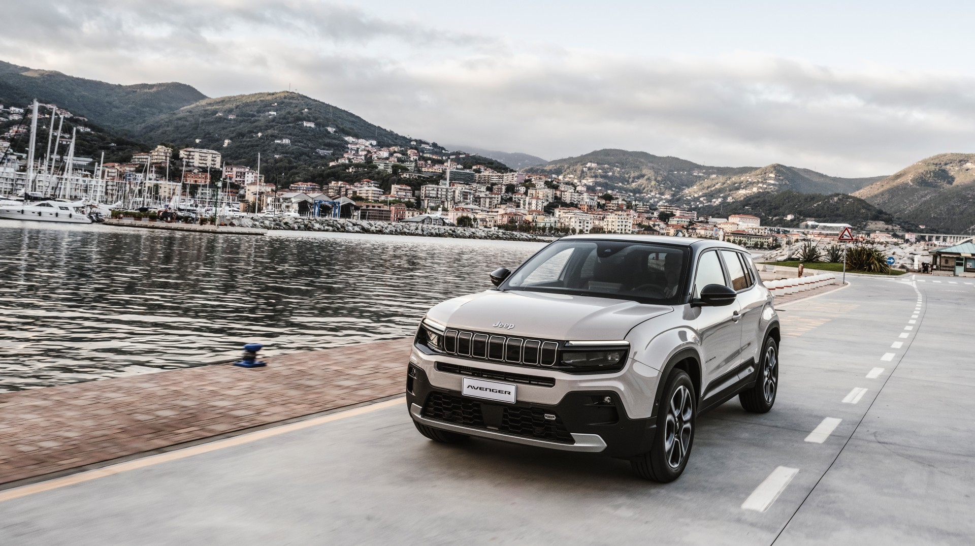 Το Jeep Avenger με τιμή από 22.990 ευρώ