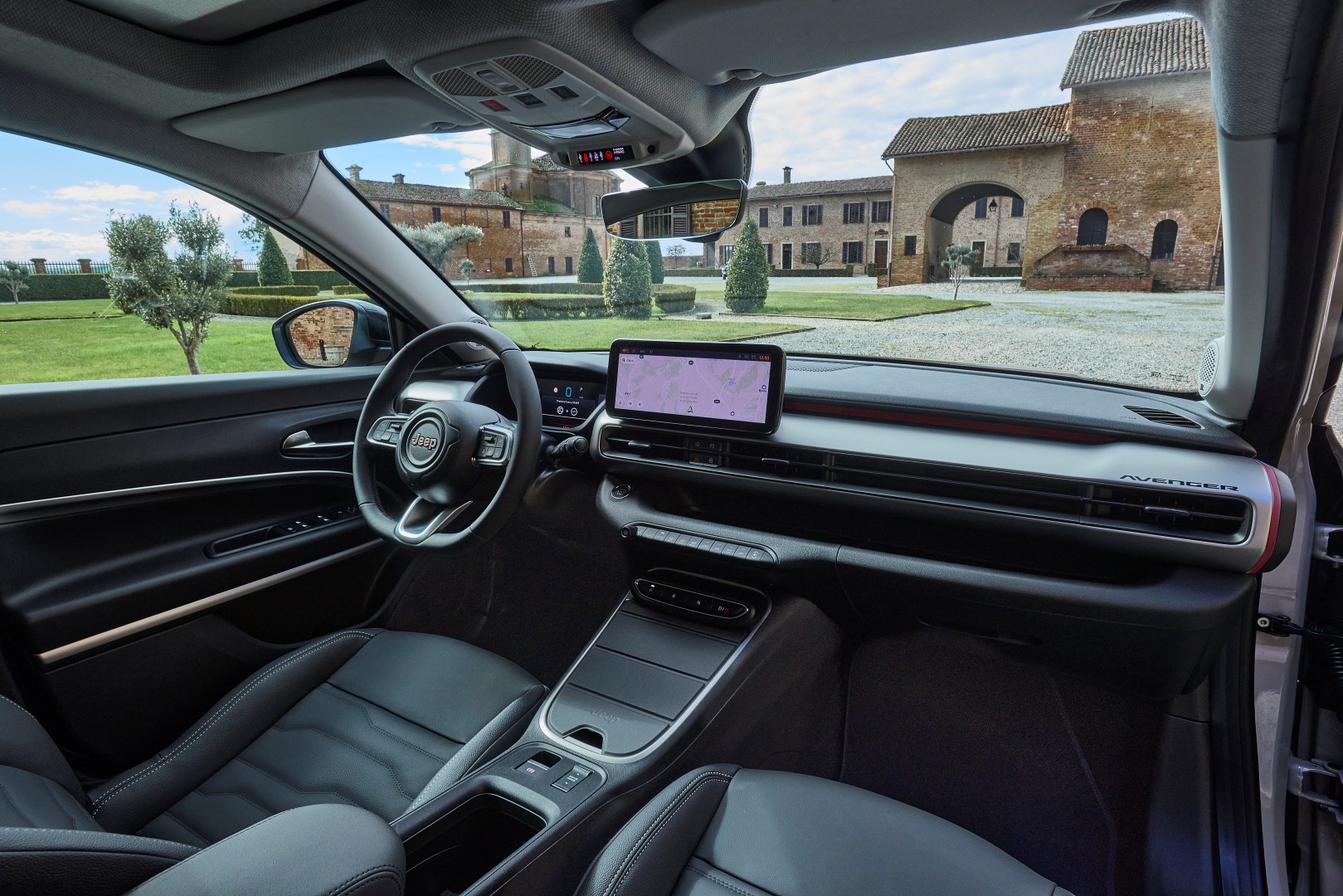 Το Jeep Avenger με τιμή από 22.990 ευρώ Το Jeep Avenger με τιμή από 22.990 ευρώ