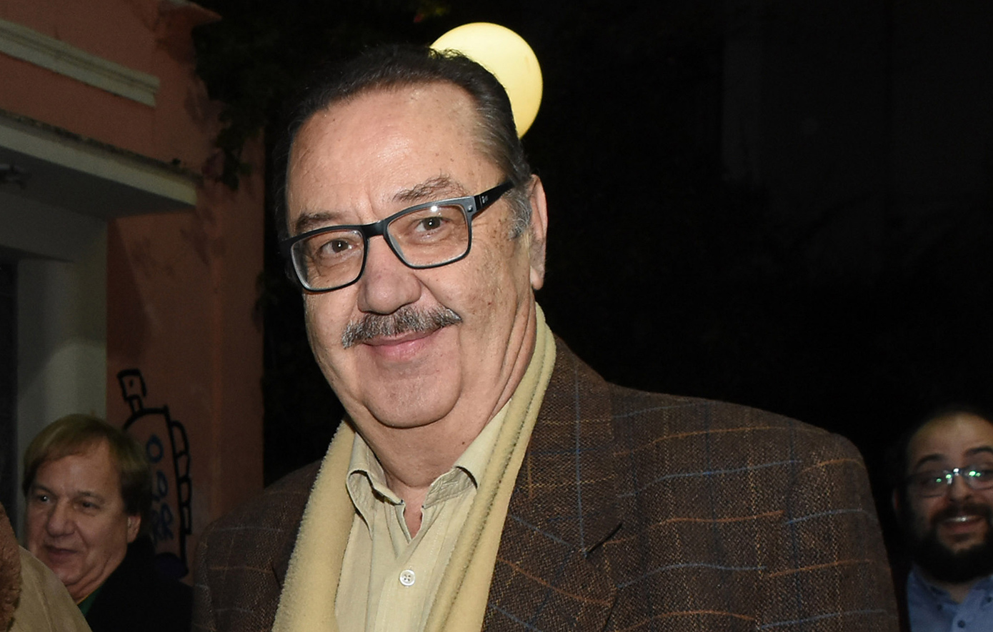 Τάσος Κωστής για #metoo στο θέατρο: «Οι βλάκες πήγαμε και βγάλαμε τα μάτια μόνοι μας»