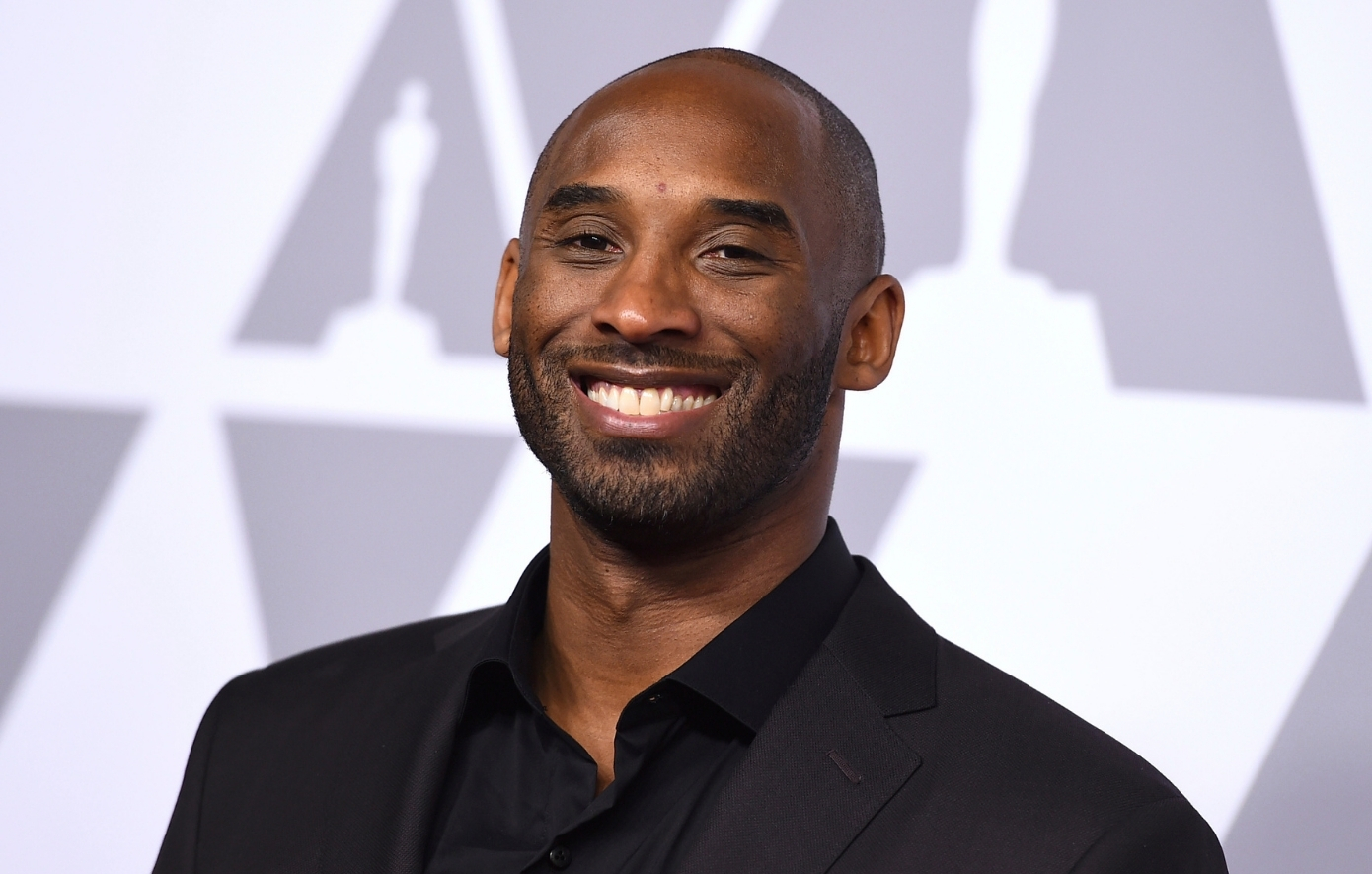 Η Warner Bros. Pictures ετοιμάζει ταινία για τον σταρ του NBA Κόμπι Μπράιαντ 