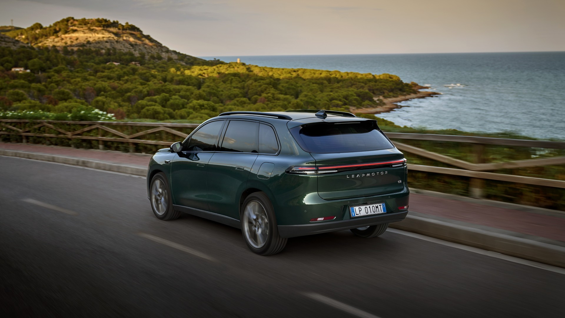 Leapmotor C10: Νέα έκδοση με τετρακίνηση και 585 ίππους Leapmotor C10: Νέα έκδοση με τετρακίνηση και 585 ίππους