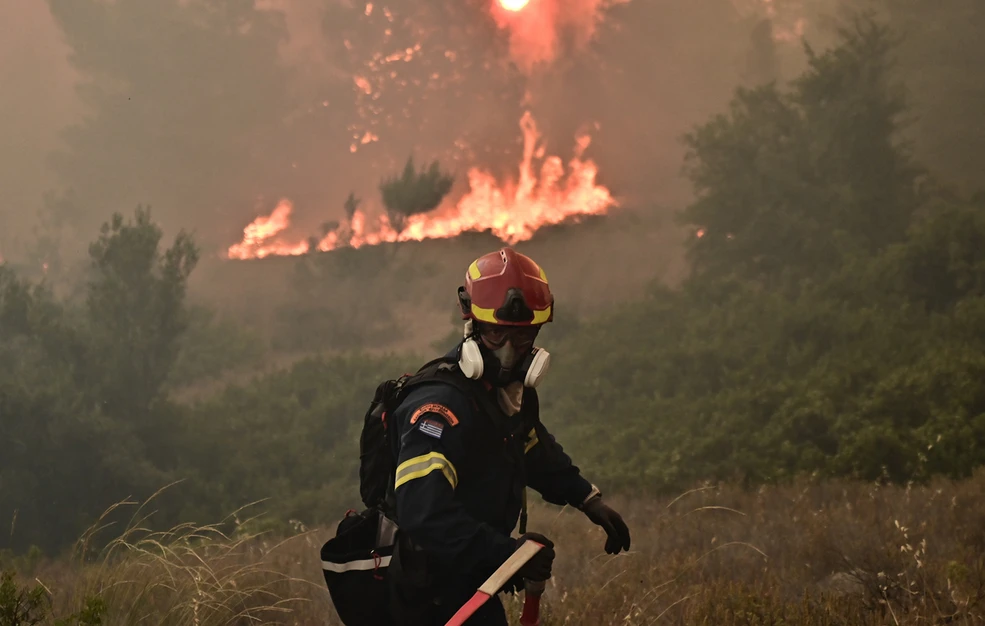 Συνελήφθη 41χρονος για τη φωτιά στα Μέγαρα